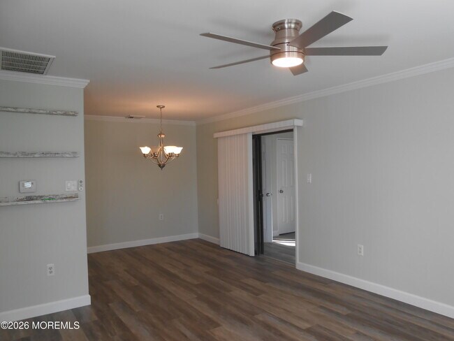 Building Photo - 39 Mediterranean Ct