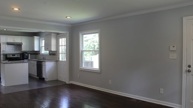 Building Photo - 2637 Semmes St