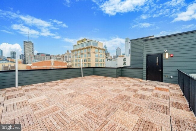 Building Photo - 225 N 12th St