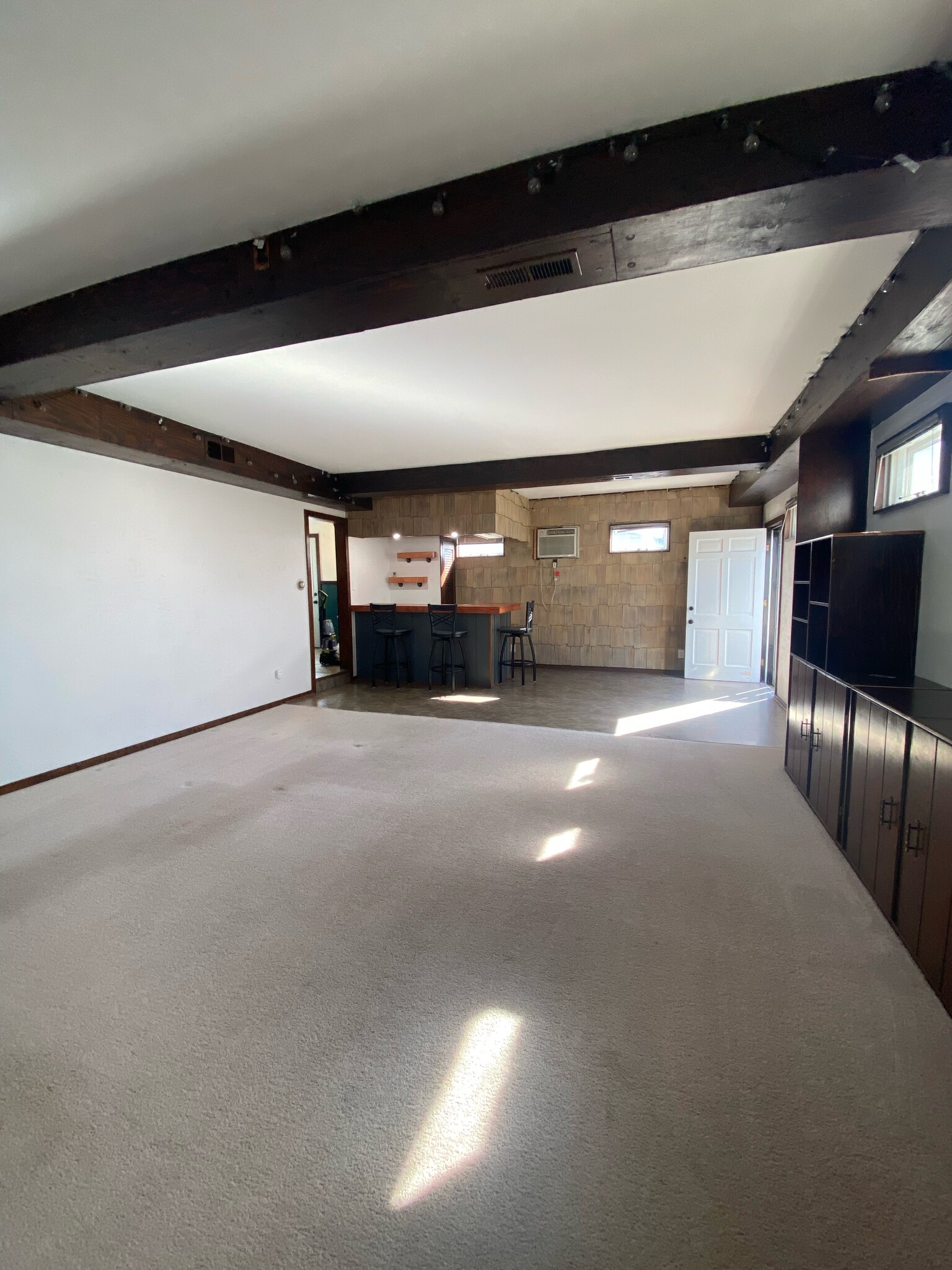 Building Photo - 8956 W Delaware Pky
