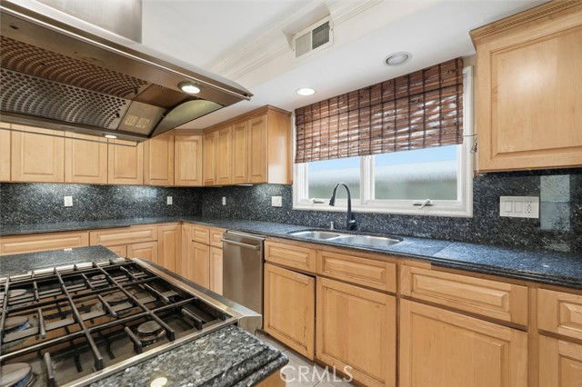 Building Photo - 233 S Irena Ave