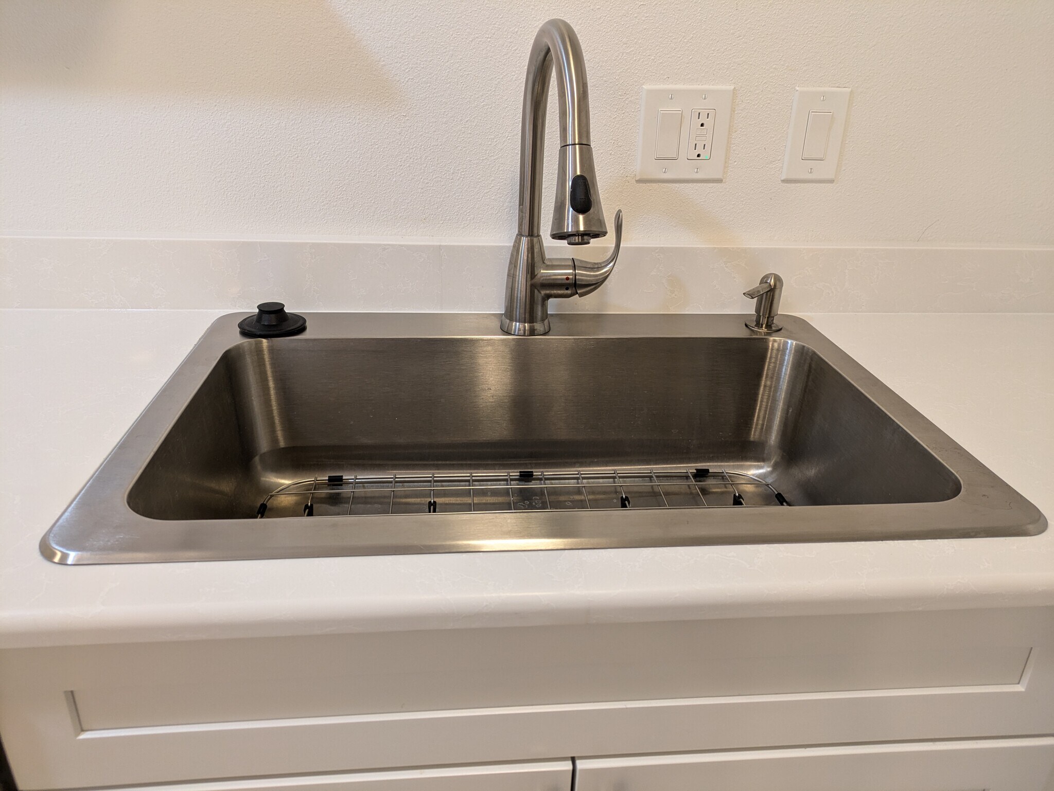 New large sink and faucet - 850 W Moorhead Cir