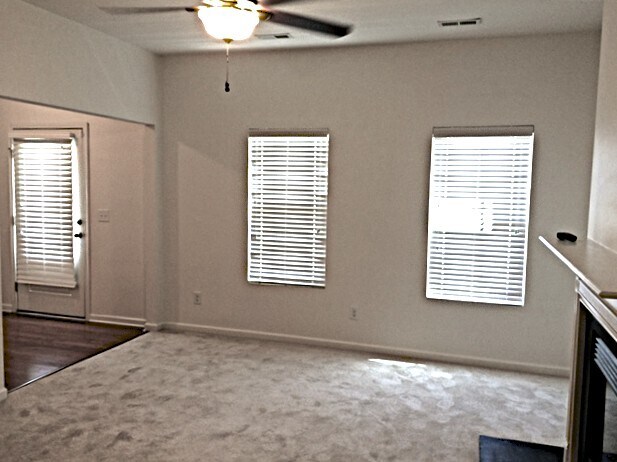Building Photo - 4314 Tealeaf Dr