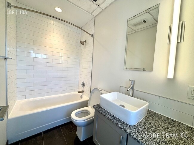 Building Photo - 1 Bedroom with Historic Charm in Old Schoo...