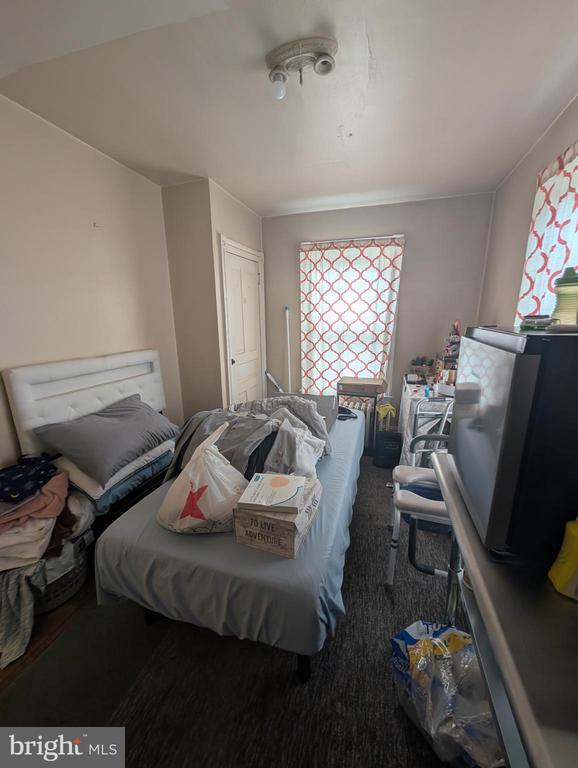 Building Photo - 106 Walnut St