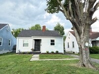 Building Photo - 1523 Wurtele Ave