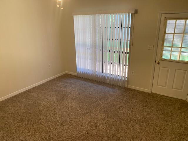 Building Photo - "Charming 2-Bed Townhouse with Spacious Living in Fort Walton Beach!"