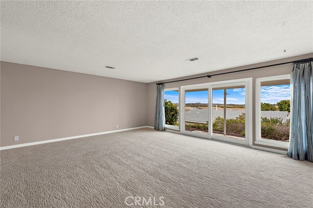 Building Photo - 3808 Vista Campana S