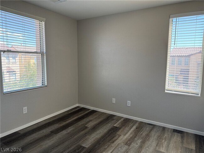 Building Photo - 5983 Secret Island Dr