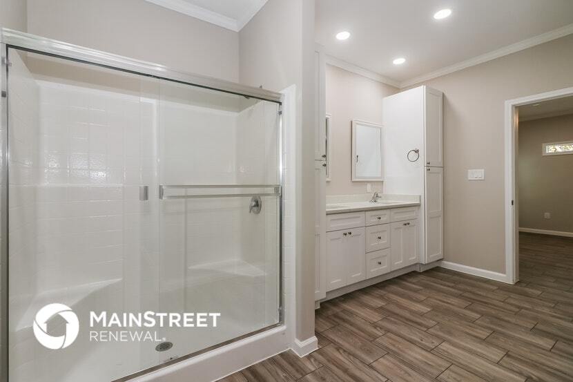 Building Photo - 774 Dillard St