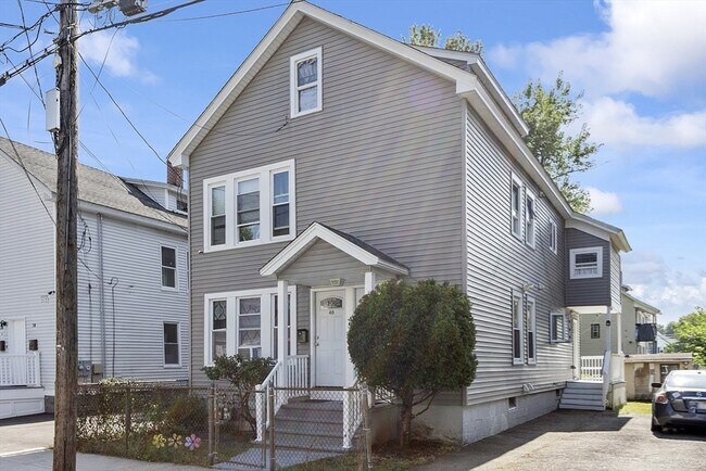 Building Photo - 42 Perry Ave