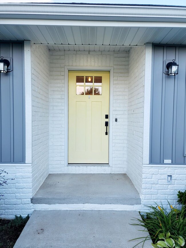 Building Photo - Pre-Leasing: Liberty Place Subdivision - R...