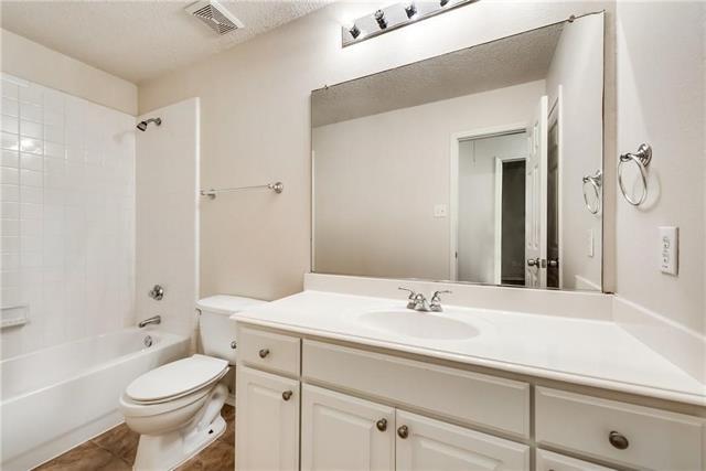 Building Photo - 6204 Autumnwood Dr