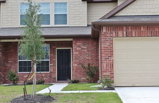 Building Photo - 12255 Roy Mix Bohn Lane