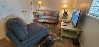 Building Photo - 2315 W Smith Ave