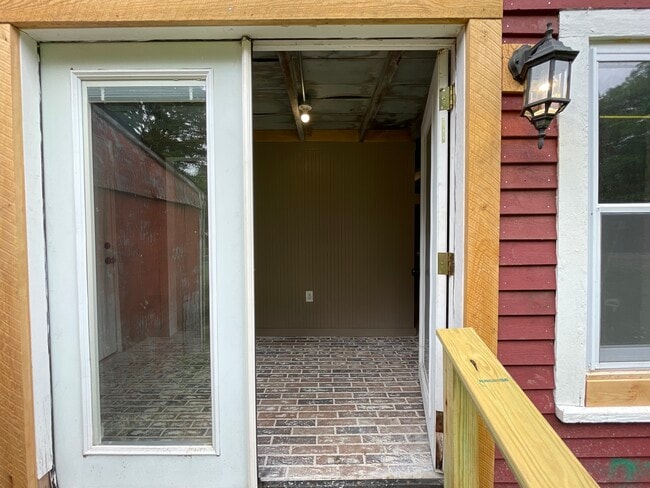 Building Photo - Buxton