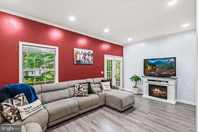Building Photo - 506 Ben Neuis Pl