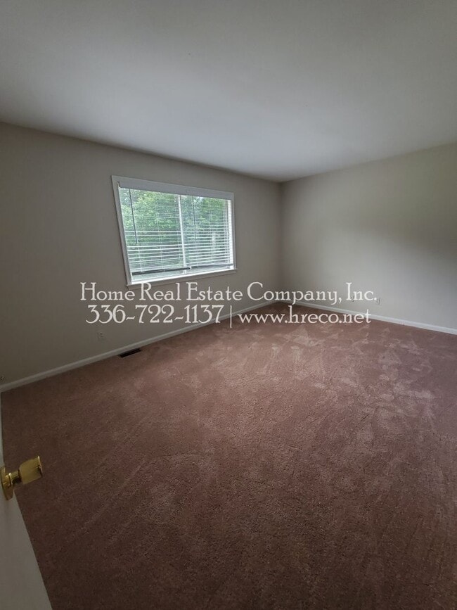 Building Photo - 1437 Brookwood Dr