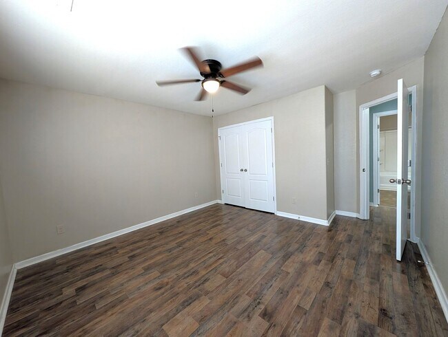 Building Photo - 9223 Avery Meadows Dr