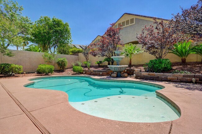 Building Photo - Beautiful 3 Bedroom Single Story Home in A...