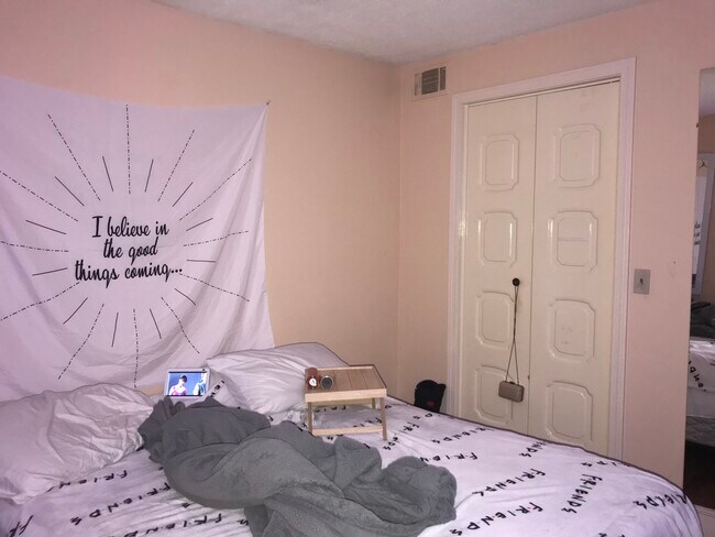 bedroom - 3 Shadowbrook Ln