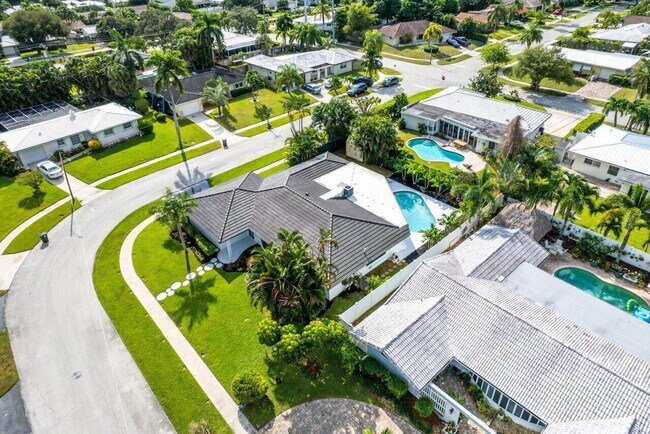 Building Photo - 1200 SW 8th St