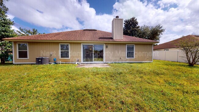 Building Photo - 2094 Forest Gate Dr W