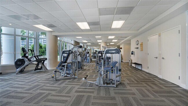 Building Photo - 801 Brickell Key Blvd