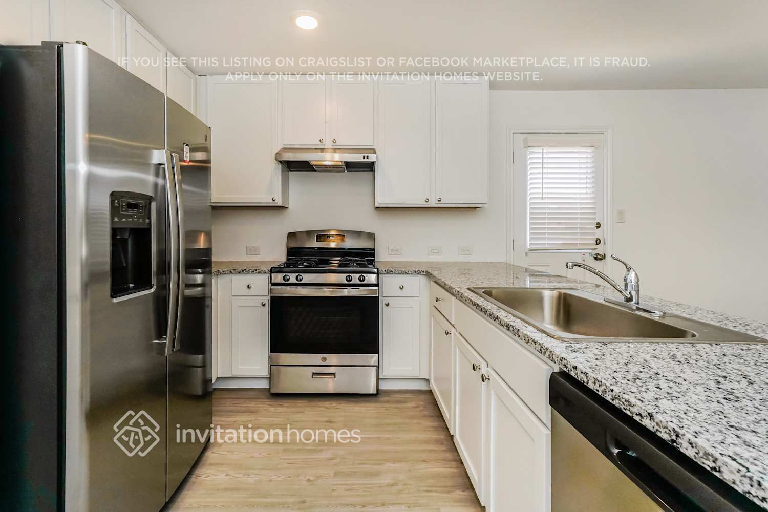 Building Photo - 10539 McClintock Dr