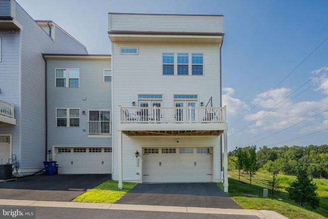Building Photo - 3923 Cooks Ln