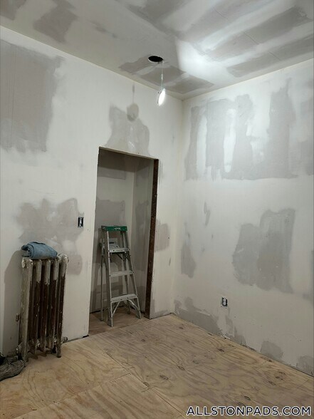 Building Photo - 1254 Commonwealth Ave