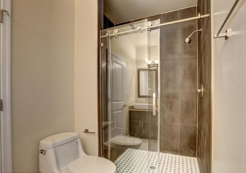 Master Bath - 5007 A St SE