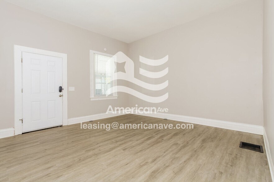 Building Photo - 1718 Garrard St