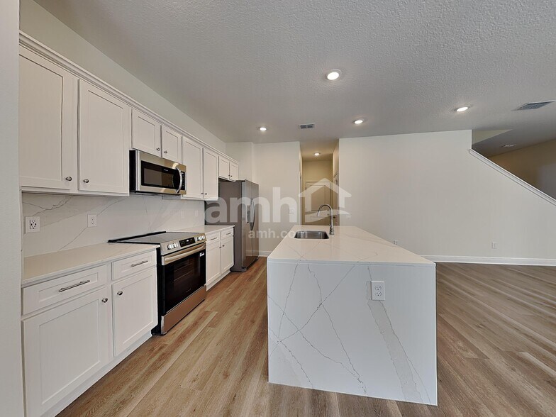 Building Photo - 4855 Rio Grande Cv