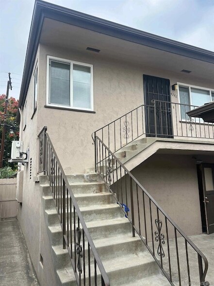 Building Photo - 4746 Marlborough Dr