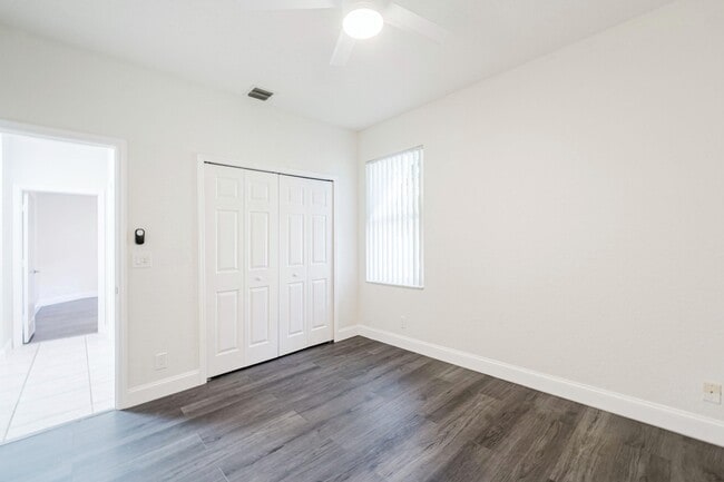 Building Photo - 12630 Torbay Dr