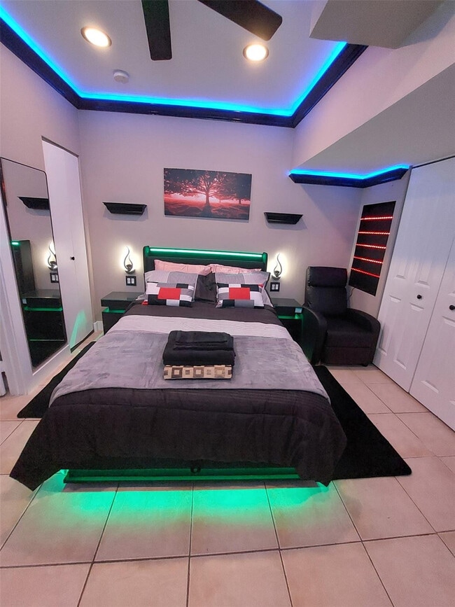 Building Photo - 5770 NW 191st Terrace