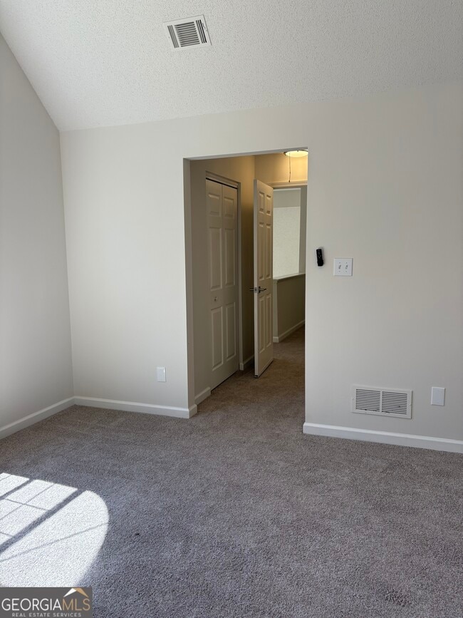Building Photo - 95 Prestwick Ln