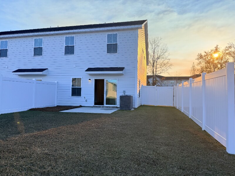 Building Photo - 88 Dorsey Dr