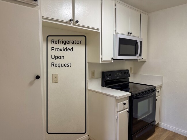 Building Photo - 10140 Mountair Ave