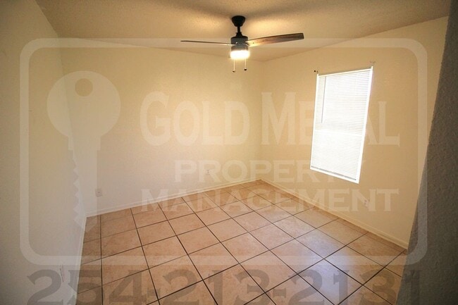 Building Photo - Beautiful 4-Bed, 2-Bath Home - Now Availab...