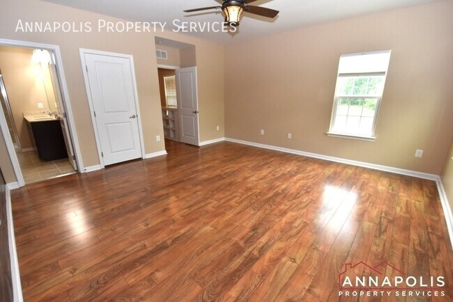 Building Photo - 1202 Chadwell Ct