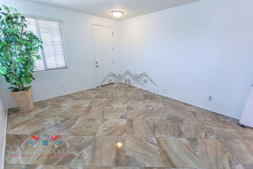 Building Photo - 7311 N 90th Ave