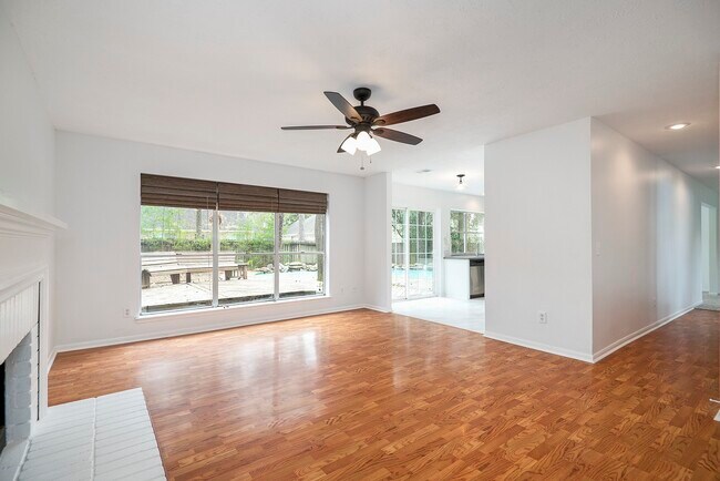 Building Photo - 10 Summithill Pl