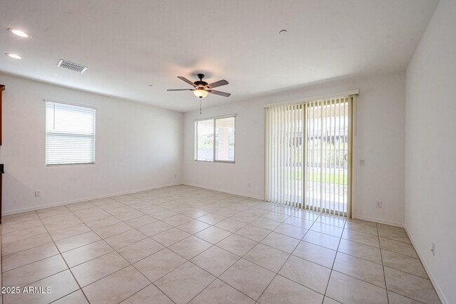 Building Photo - 28562 N 133rd Ln