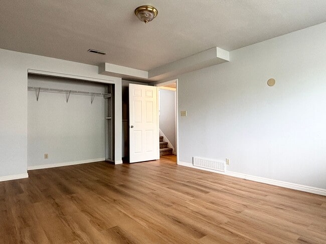 Building Photo - Cozy Home with New Paint & Flooring!