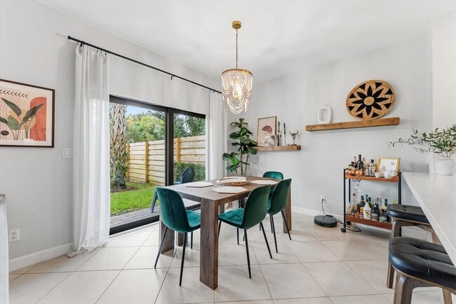 Building Photo - 4660 Silver Saw Ln