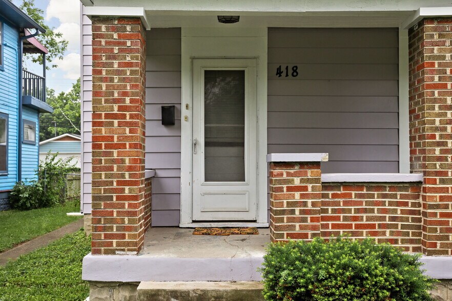 Building Photo - 418 N Drexel Ave
