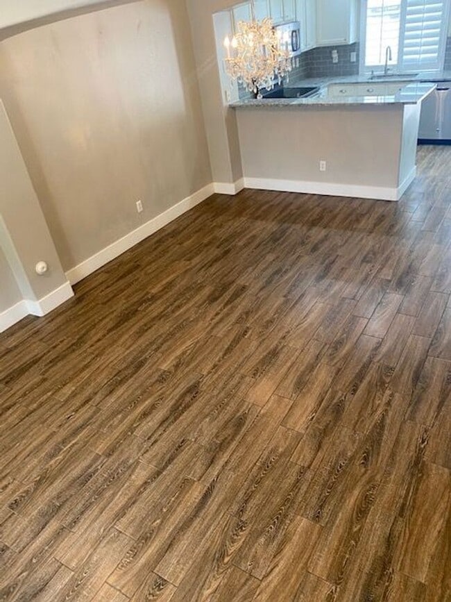Building Photo - Come take a look at this spacious Rental