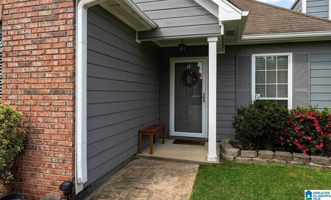 Building Photo - 134 Mayfair Ln